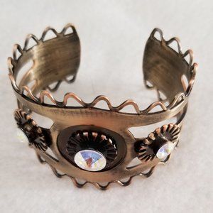Women's cuff bracelet